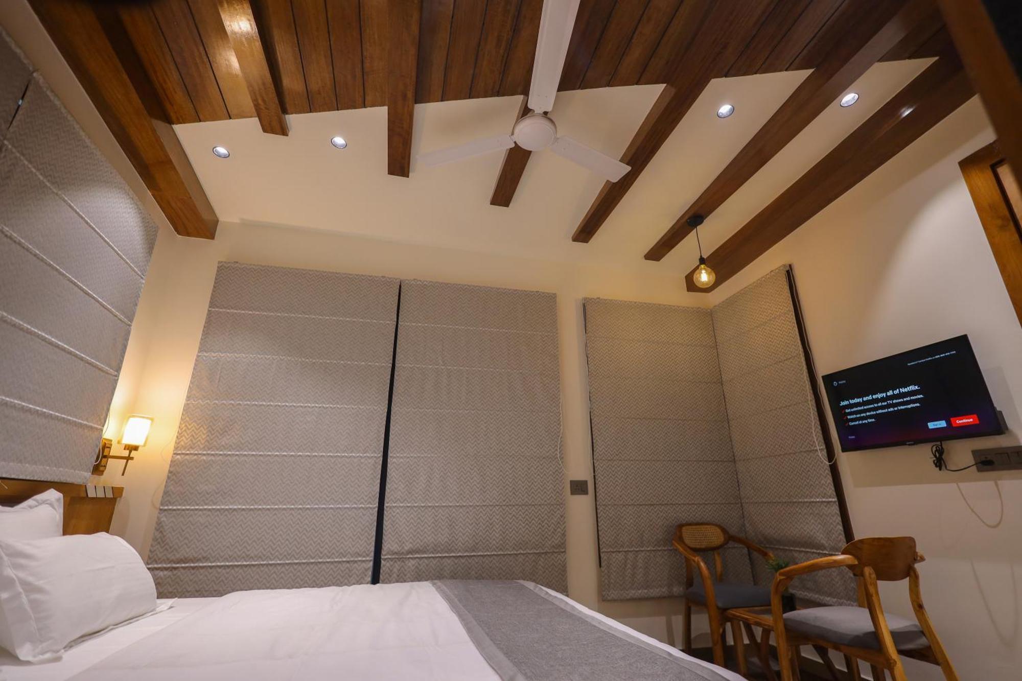 Narayana Homes Mathura Esterno foto