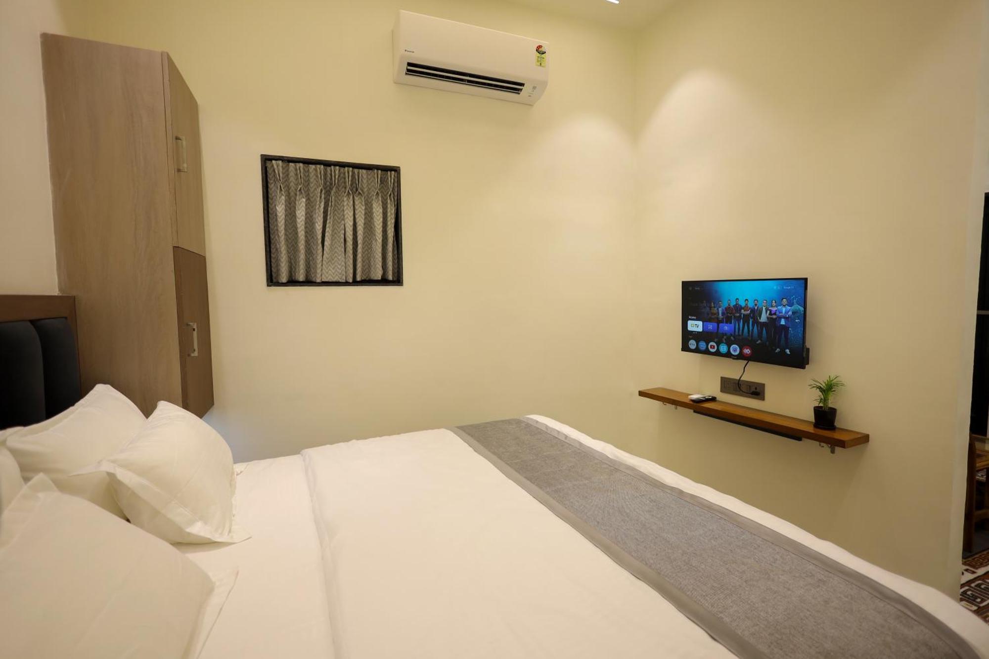 Narayana Homes Mathura Esterno foto